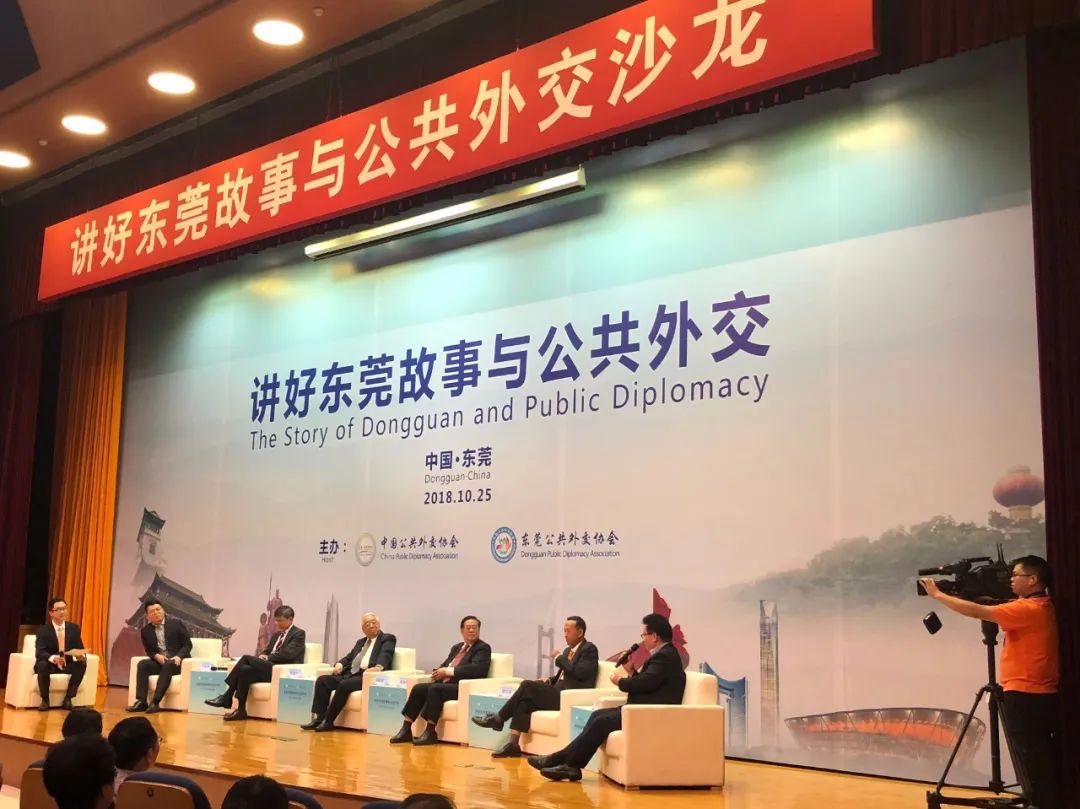 宣傳展板樣式圖片_宣傳奉獻展板圖片_銀行理財宣傳展板圖片