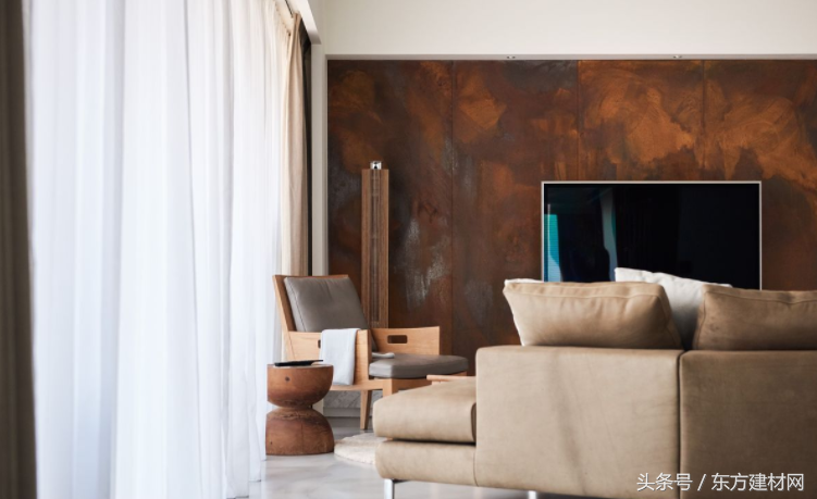 電視背景墻最佳顏色_墻到墻3米2電視買多大的電視_海信電視最佳顏色調(diào)試