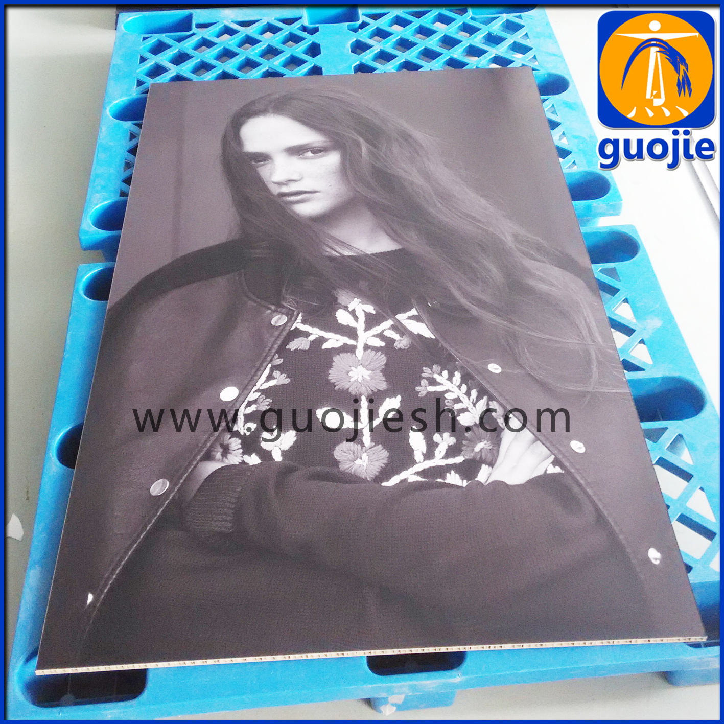 雪弗板做柜子結(jié)實嗎_雪弗板能做柜門嗎_雪弗板 可以做墻嗎