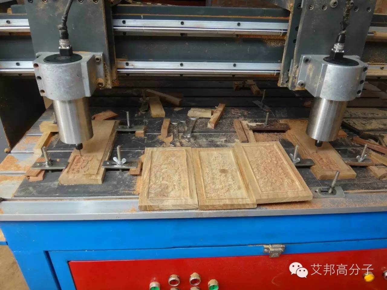 機械雕刻機_木工雕刻機械過程_石頭雕刻機械