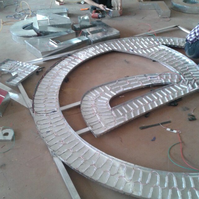 亞克力發(fā)光字結(jié)構(gòu)圖_亞克力發(fā)光字分幾種_亞克力發(fā)光字有哪幾種