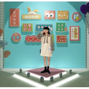 亞克力字是什么材質 網紅店裝飾新寵——亞克力墻貼爆火，廣告人如何分一杯羹？